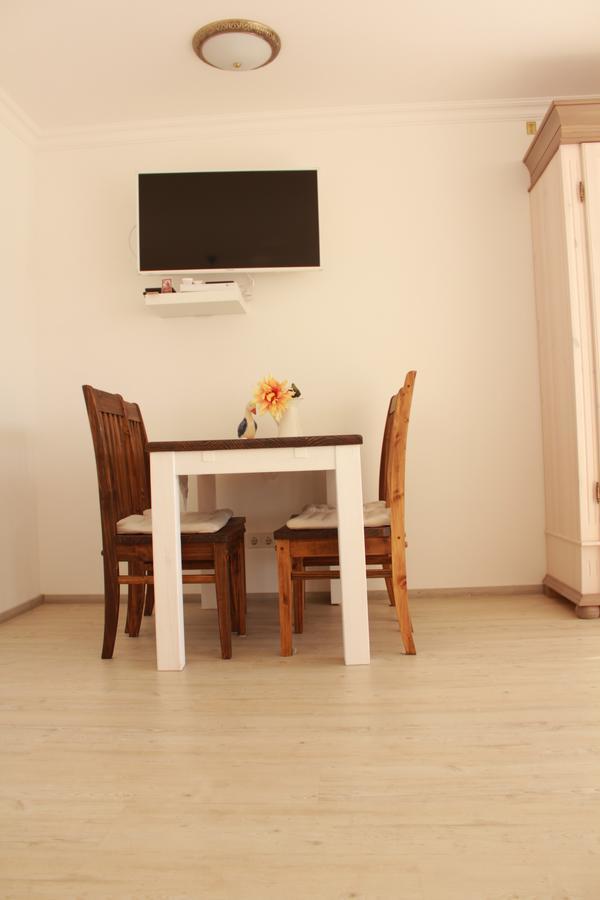 Mariaprimavera Apartment Am Kurpark Mit Schwarzwaldblick * * * * 巴特克罗青根 外观 照片